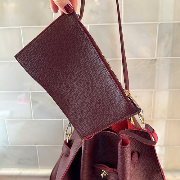 Burgundy vegan leather bucket bag - Picture 6 of 7